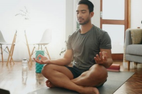 Incorporating Aromatherapy with Meditation for Ultimate Relaxation